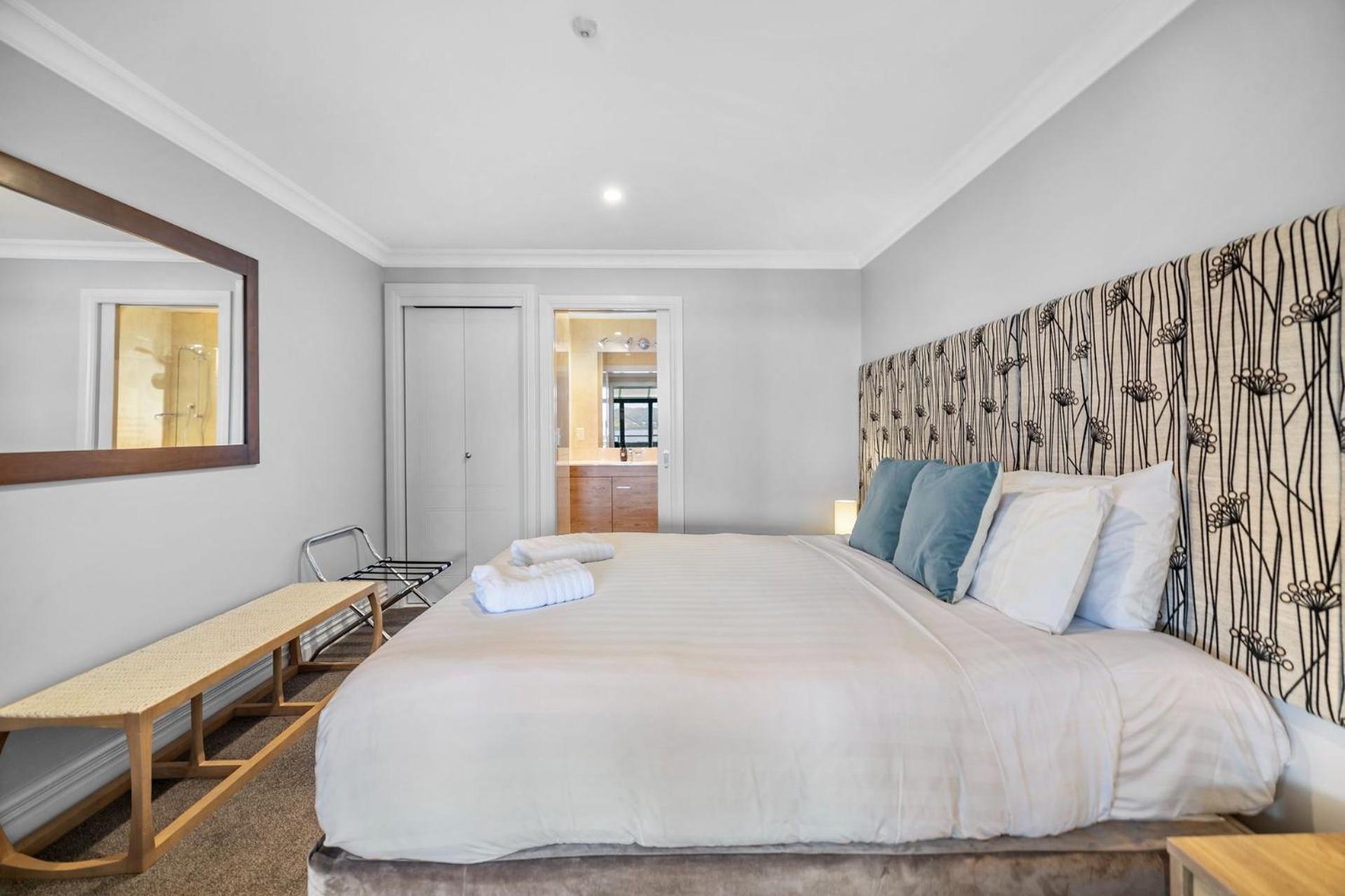 Lakefront Luxury 912 The Beacon 3 Bedroom Куийнстаун Екстериор снимка