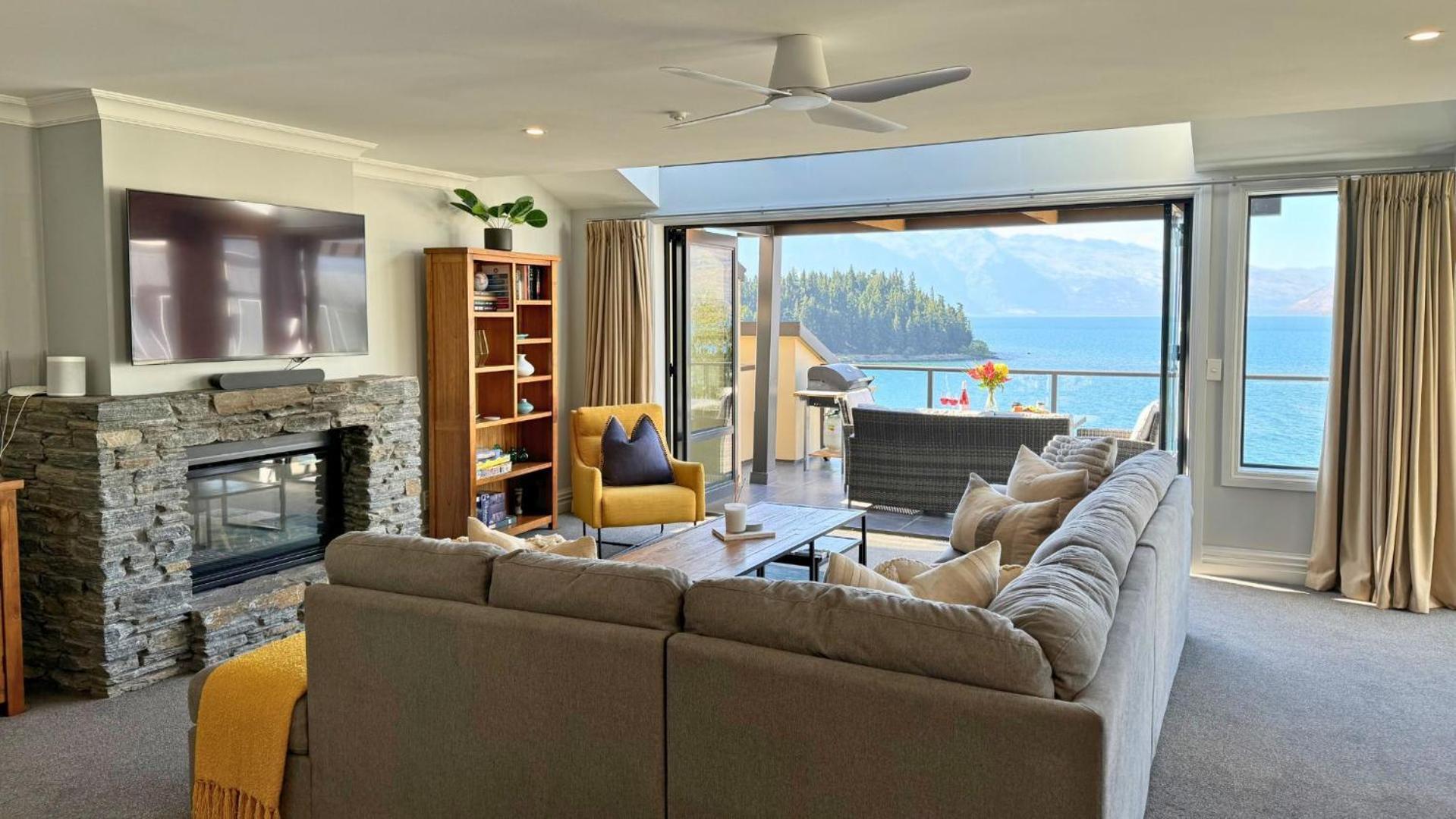 Lakefront Luxury 912 The Beacon 3 Bedroom Куийнстаун Екстериор снимка