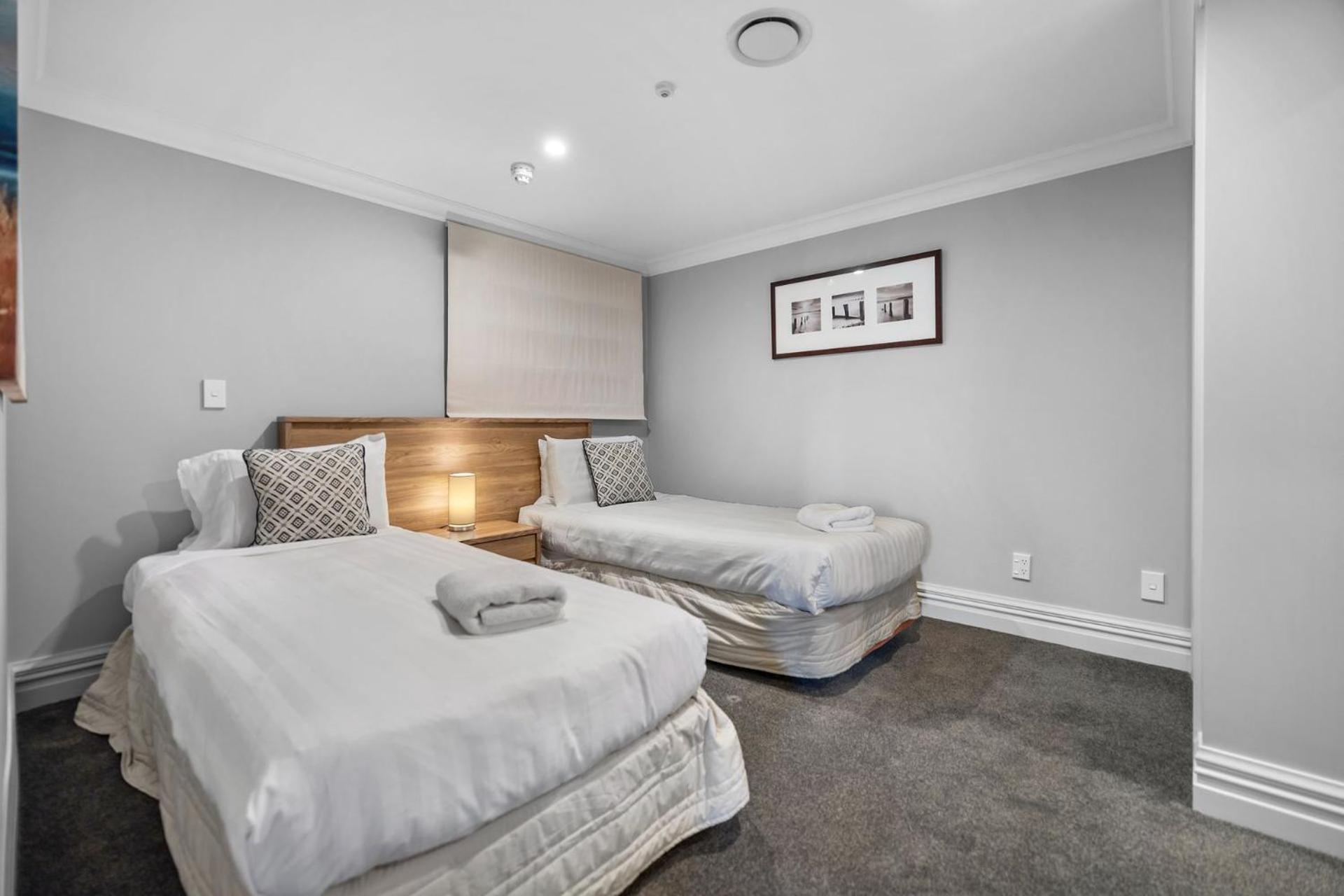 Lakefront Luxury 912 The Beacon 3 Bedroom Куийнстаун Екстериор снимка